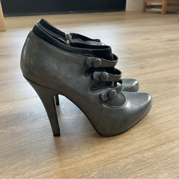 Jessica Simpson Rachella Gray Shimmer Sz 8 Stiletto - Picture 1 of 5